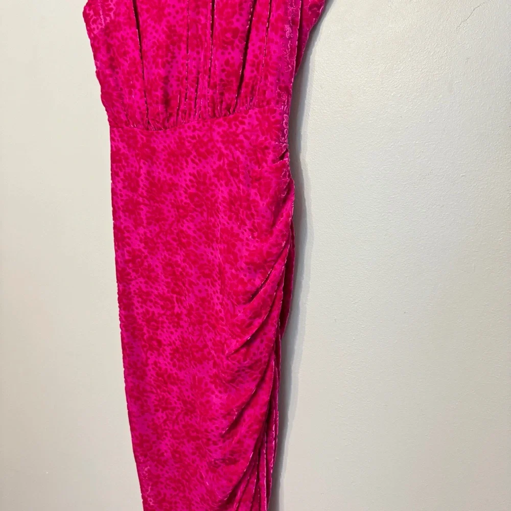 VERONICA BEARD Kendall Velvet Burnout Asymmetrical Dress - Picture 6 of 13